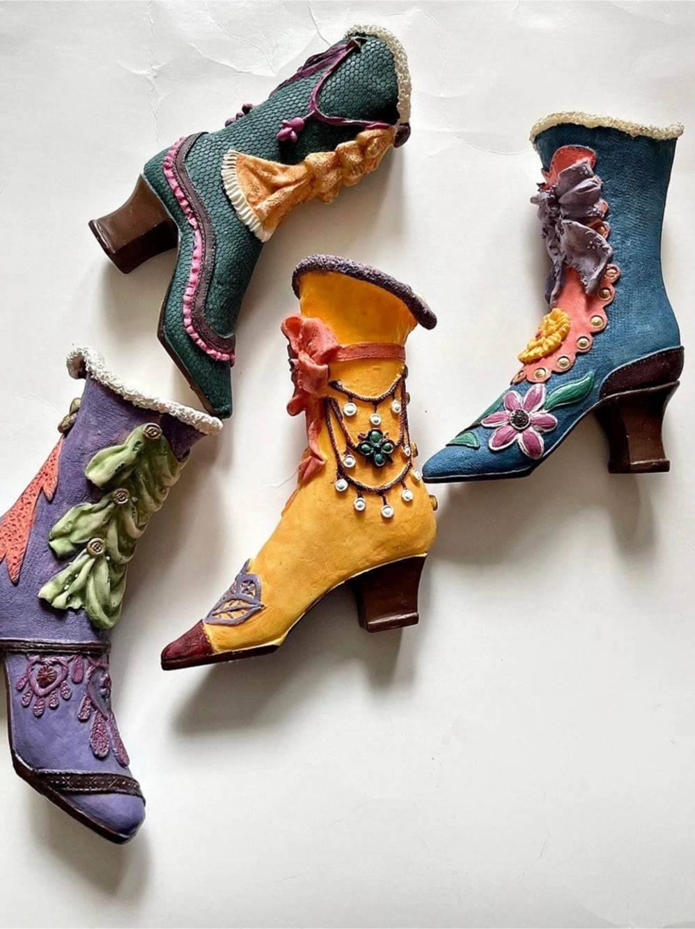Vintage Mini Decorative Heeled Boots set of 4